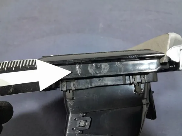 Volvo XC60 II linker luchtroostergril OEM 31417691 image 5