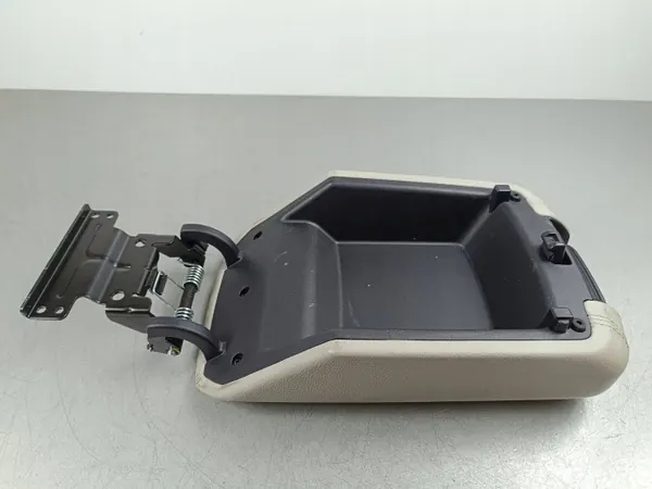 Accoudoir console Kia Sportage OEM 84660DM000GT image 4