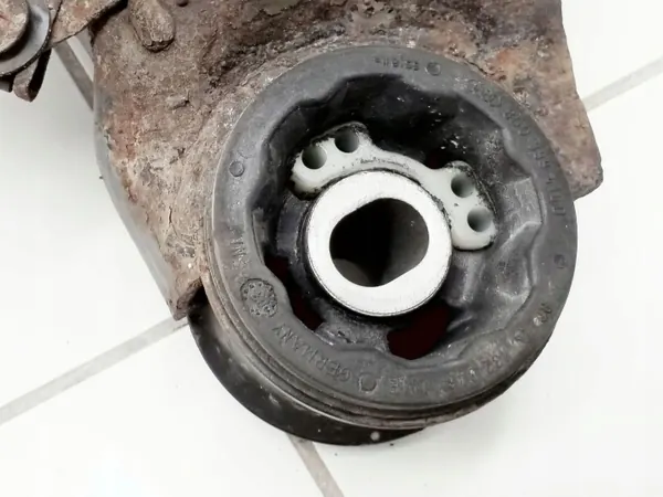 Molas dianteiras Audi OE OEM 8D0939415D - Usado image 3