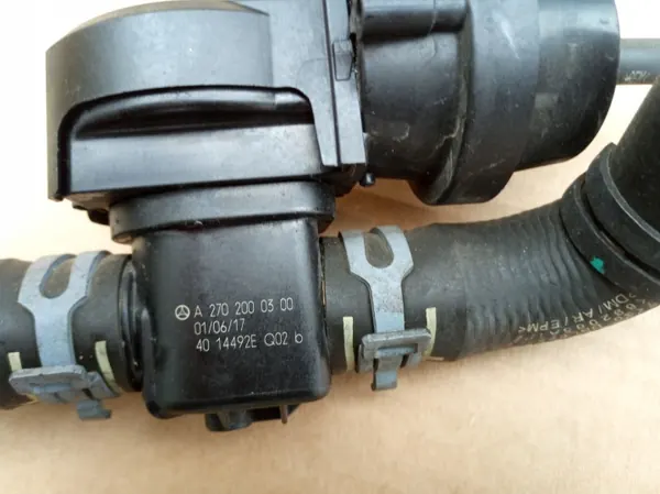 Kühlmittel-Absperrventil OEM A2702000300 - Gebraucht image 3