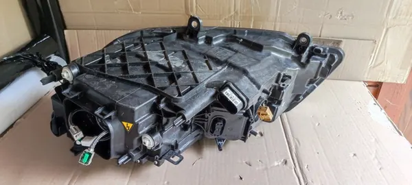 Farol Dianteiro VW TOUAREG 7P image 8