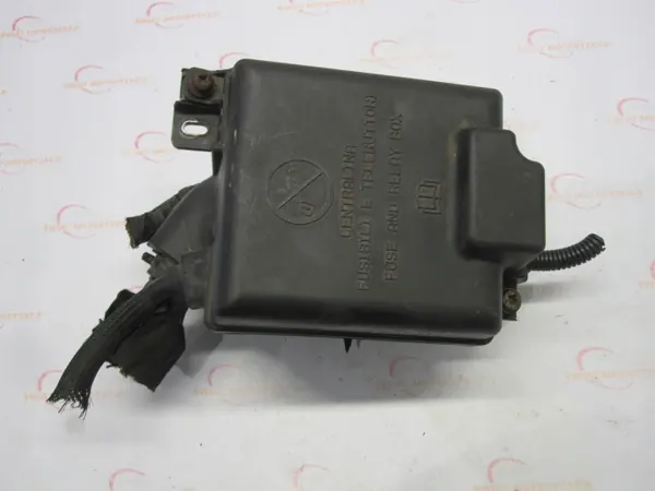 Zekeringkast OEM 51839437 voor Doblo II Combo D 1.6 image 2