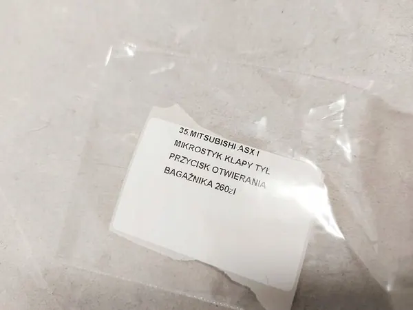 Mitsubishi ASX I Takaluukun mikrokatkaisija image 3