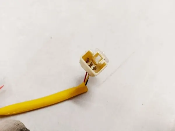 Mitsubishi ASX I Takaluukun mikrokatkaisija image 5