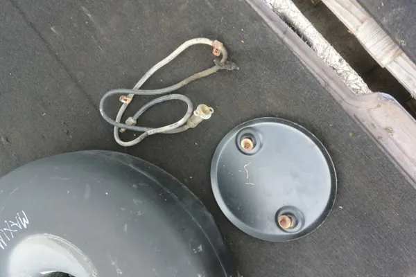 Tanque LPG 44L para roda sobressalente - Peça OEM image 4