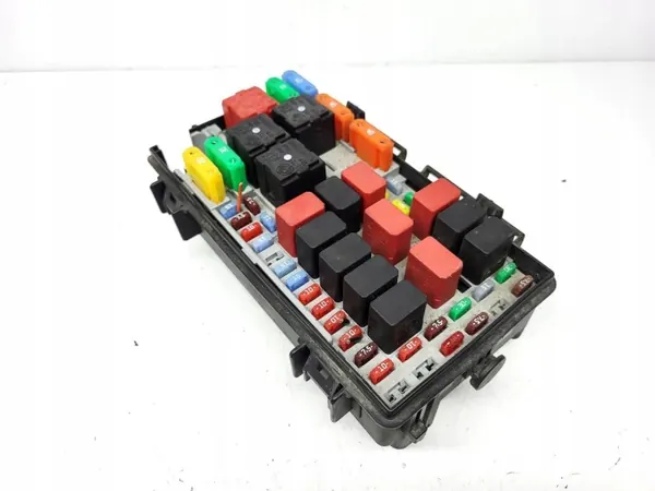 Säkringslåda Modul OEM 51744837 Fiat Grande Punto image 3