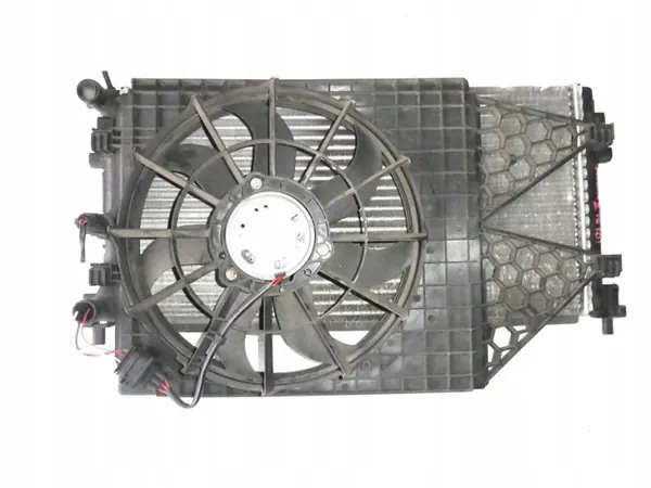 Skoda OE Waterradiator Ventilator OEM 6R0121263 image 2