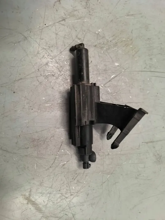 Right Front Headlight Washer Ford Focus MK3 image 2