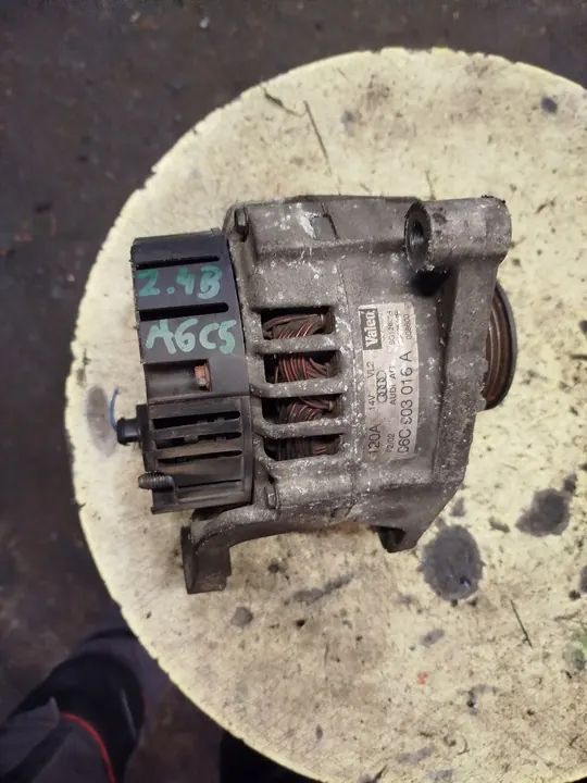 Audi A6 C5 Alternaattori OE 06C903016A image 5