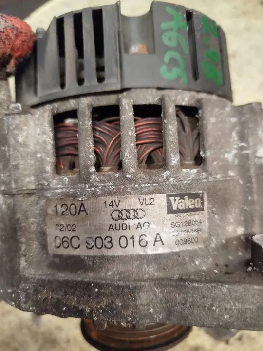 Audi A6 C5 Alternaattori OE 06C903016A image 6