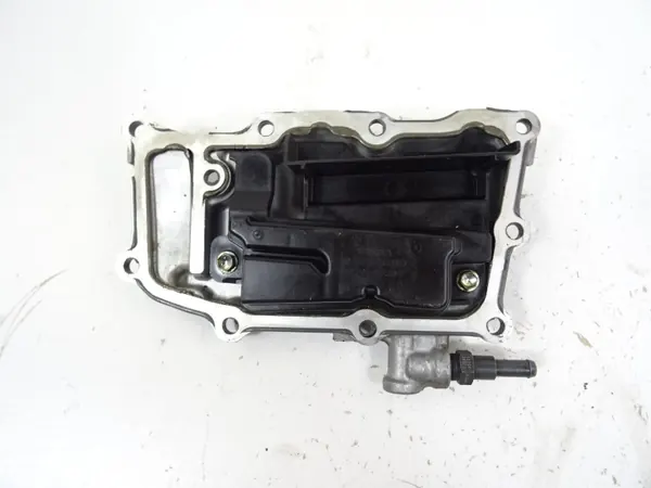 Toyota RAV4 5 2.5 Hybride olieafscheider OEM 12215-36010 image 6