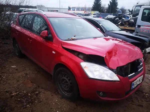 Colector de escape OEM 2116733 Kia Ceed 1.6L 2008 image 4