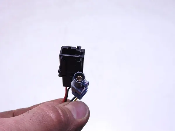 VW Passat B7 Kombi achteruitrijcamera OEM 3C9827566A image 3