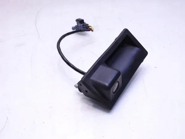 VW Passat B7 Kombi achteruitrijcamera OEM 3C9827566A image 9
