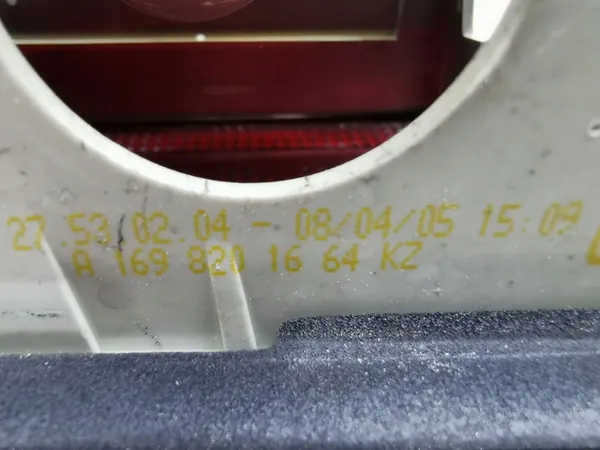 Mercedes-Benz B W245 2005 Luz Trasera de Maletero Derecha image 8