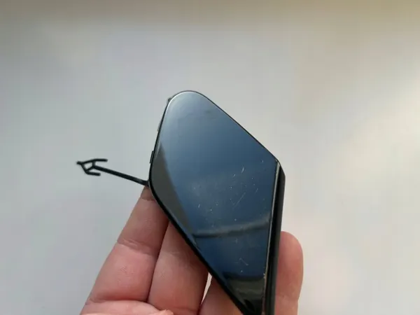 Cache de crochet OEM 4M8807241C avant pour Audi Q8 4M image 7
