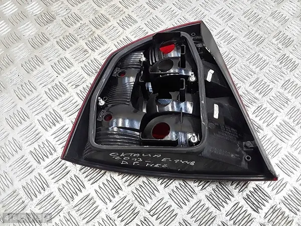 Bakljus Skoda Octavia 2013 1z5945096b 1z5945112b image 4