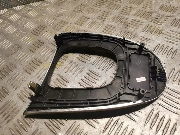 Mercedes-Benz CLK A209 C209 vasen runko OEM 2096803107 image 5
