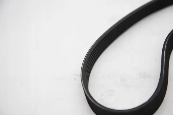 SKF VKMA 33043 multi-V-riemenset - OEM-kwaliteit image 3