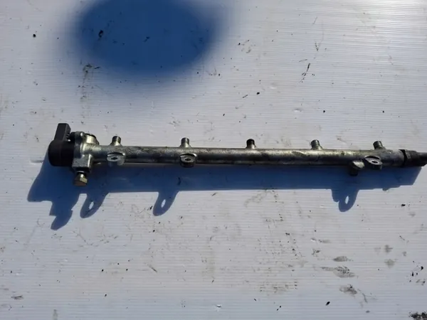 Mercedes A6120700295 Rampe Injection & Capteurs 2002-2009 image 2