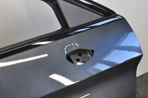 Cupra Vordere Rechte Tür OEM 258 - Gebraucht image 9