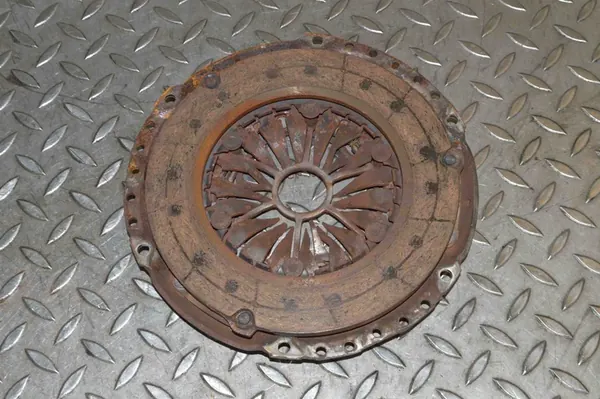 Kytkinsetti Citroën DS4 2.0L 120kw 2012 OEM 9677060580 image 4