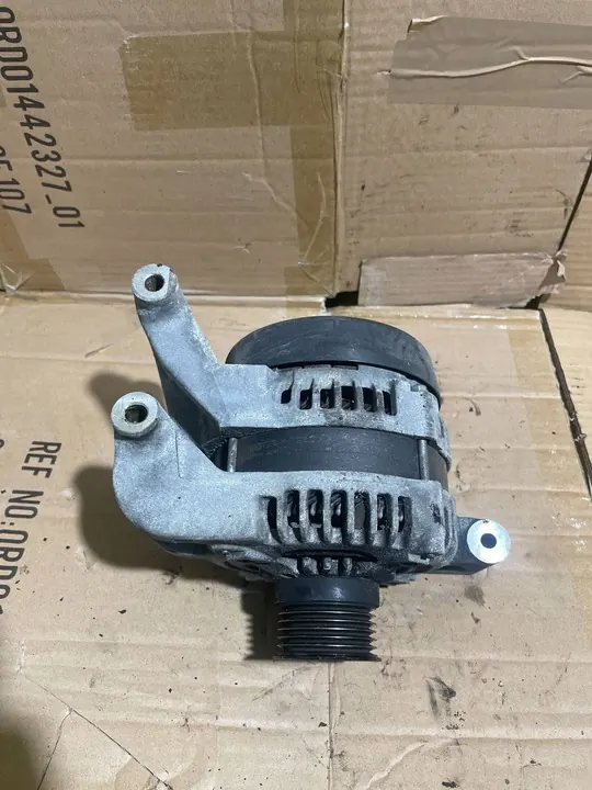 Vaihtovirtageneraattori Ford OE 3 M5T 10300VD image 4