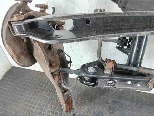 Dodge Caliber 2.0 CRD Heckquerlenker-Patrone OEM image 8