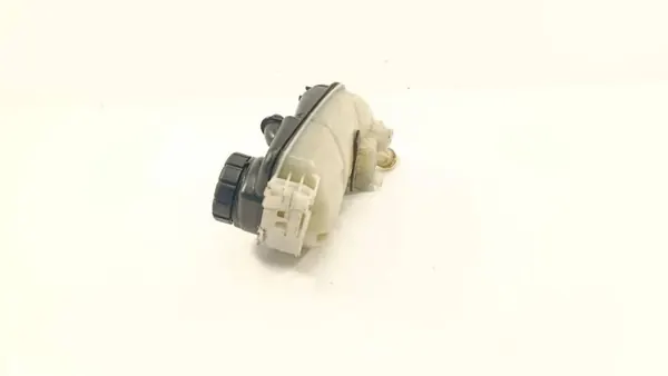 Réservoir d'expansion de liquide de refroidissement Mercedes-Benz GLA W156 2019 OEM A2465000049 image 8