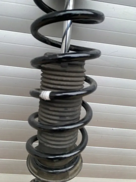 Ammortizzatore posteriore sinistro BMW 5 G30 6886887 VDC image 5