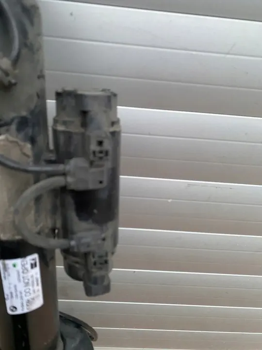 Ammortizzatore posteriore sinistro BMW 5 G30 6886887 VDC image 7