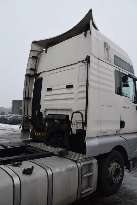 Cadre de cabine MAN TGX TGA OEM 1 - État utilisé image 4