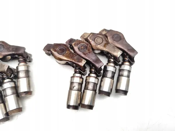 Mini Venttiilikannatin Sarja - 8+8PCS Hatchback 2012 image 4