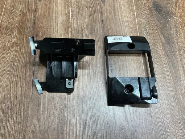 Suporte Sensor Radar OEM DK5214D453BL para Range Rover image 2