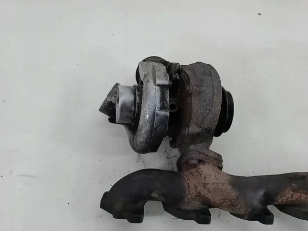 Turbo con Colector Mercedes Clase S W 220 3.2 image 2