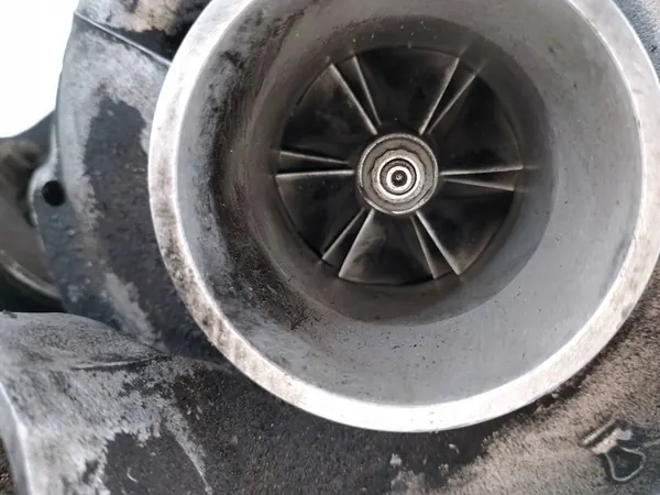 Turbo con Colector Mercedes Clase S W 220 3.2 image 5