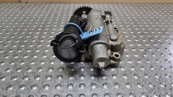 Olje pump VW Audi Seat 1.4 TSI image 4