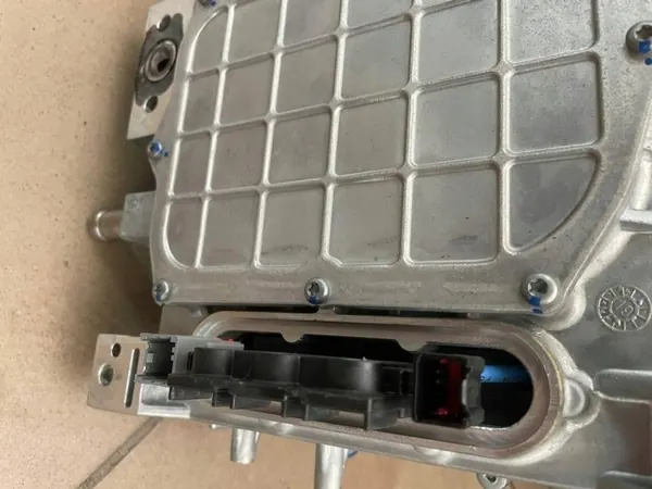 Módulo Inversor OEM 290105423R para Dacia Spring image 3