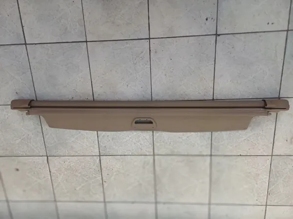 Volvo V70 XC70 bagageruimterolblind OEM roleta v70 beżowa image 5