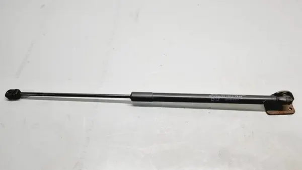 Rechter Kofferbakstang OEM 81780D7000 voor Hyundai Tucson image 2