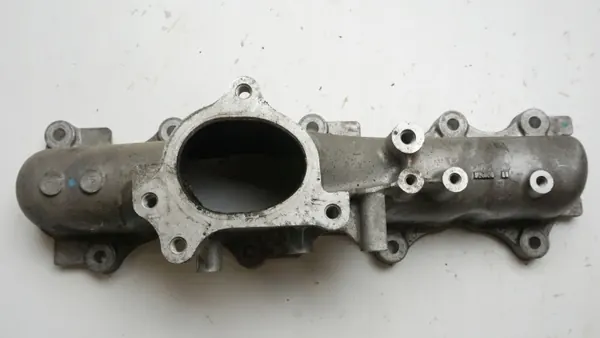 Colector de admisión Nissan OE OEM 140035X01A usado image 8