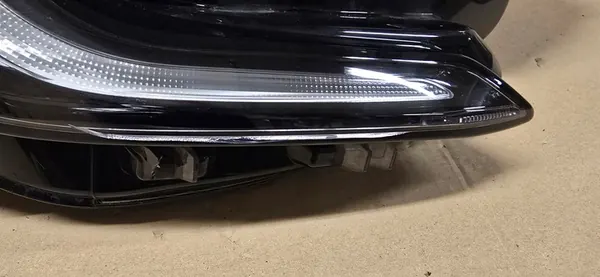 RENAULT CAPTUR II Oikea Etuvalaisin image 5