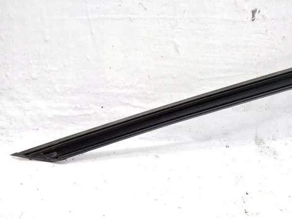OEM 10A853702B Oikea kattotanko VW ID.3:lle image 4