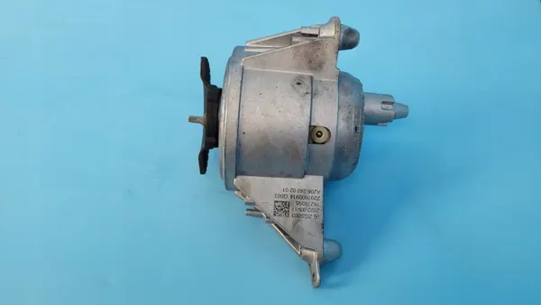 Mercedes Moottorin Kiinnike OEM A2062400201 Vasen Sivu image 10
