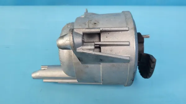 Mercedes Moottorin Kiinnike OEM A2062400201 Vasen Sivu image 4