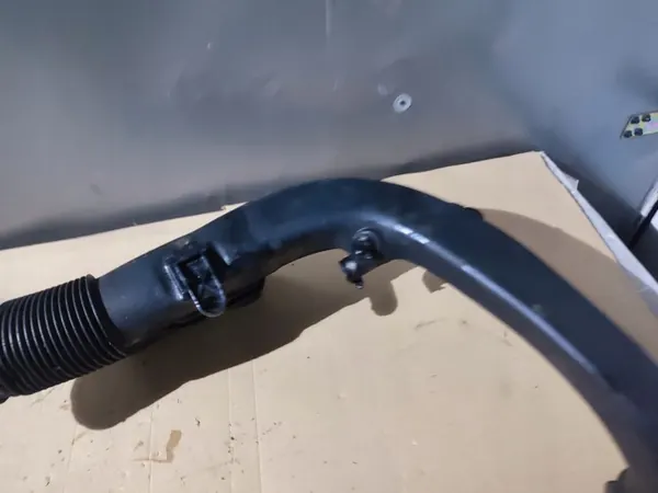 Gebrauchtes Volvo Turbolader-Ansaugrohr OEM BP8DB - 48 chars image 10