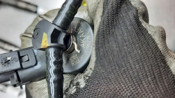 Conjunto de Inyectores Renault Volvo 1.9 DCI 8200296279 image 6