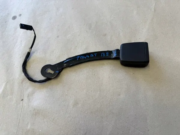 Fivela cinto condutor esquerda dianteira VW Passat B8 3G0857755F image 2