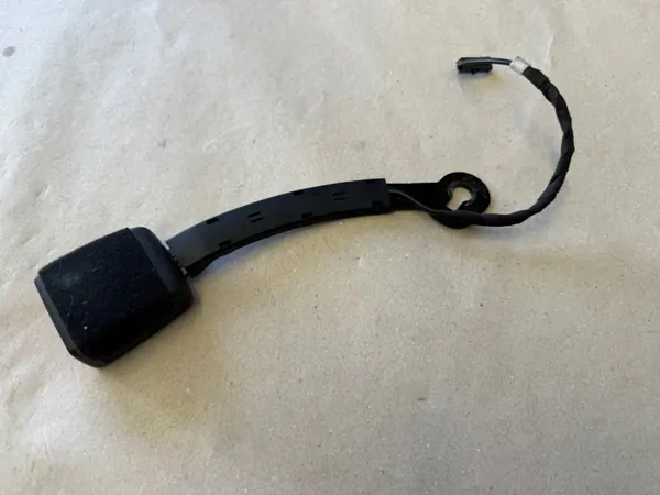 Fivela cinto condutor esquerda dianteira VW Passat B8 3G0857755F image 4