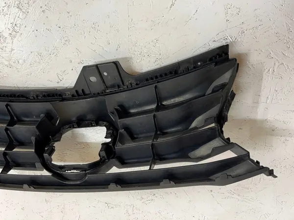 LEXUS IS200 Front Grill 53112-53300 image 8